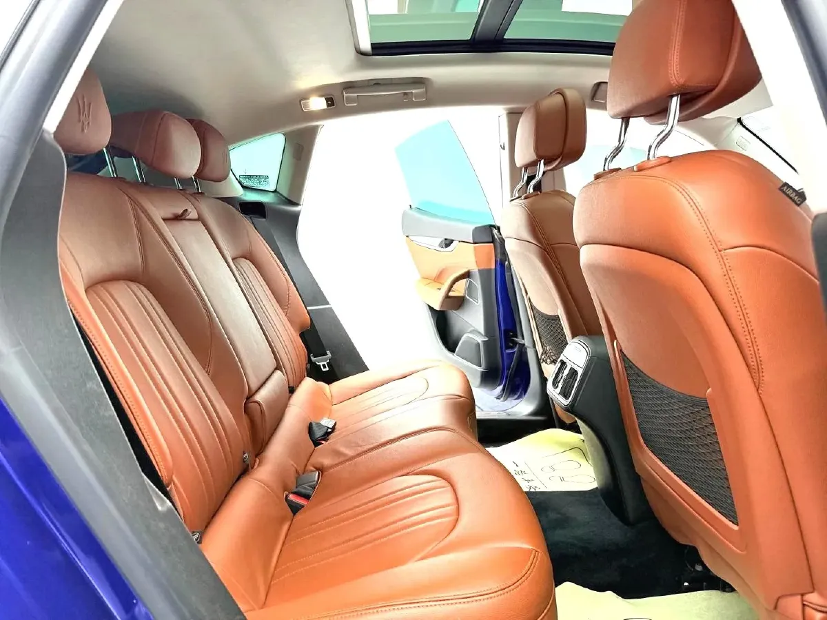 2018 Jaguar XJ 3.0T 340HP V6 8AT,autocango,china used car exporter,china ev exporter,chinese used car exporter,chinese used ev exporter