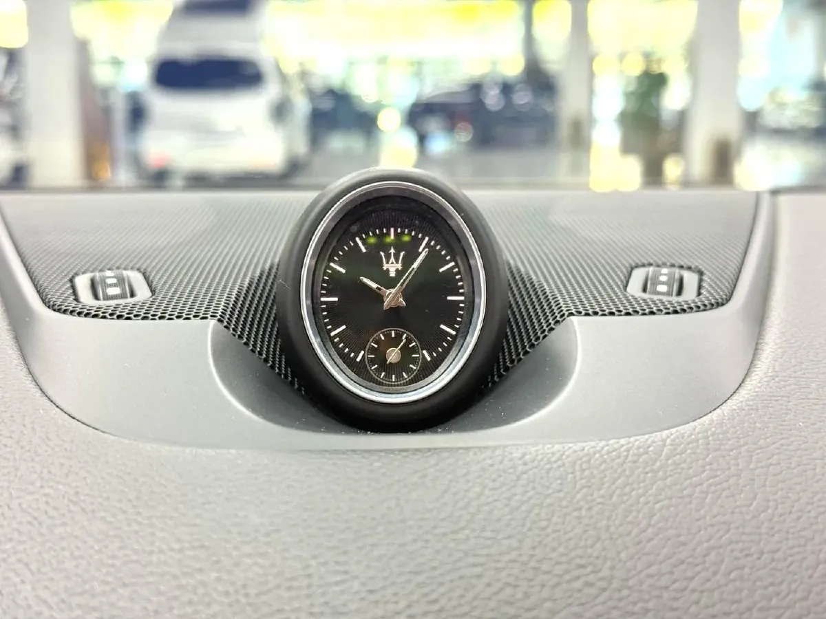 2018 Jaguar XJ 3.0T 340HP V6 8AT,autocango,china used car exporter,china ev exporter,chinese used car exporter,chinese used ev exporter