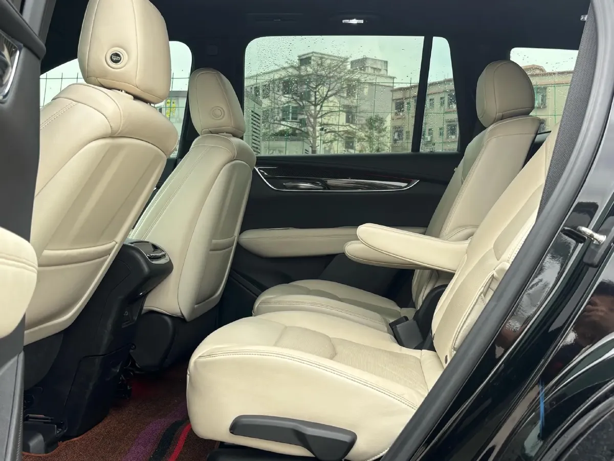 2020 Cadillac XT6 2.0T 237HP L4 9AT,autocango,china used car exporter,china ev exporter,chinese used car exporter,chinese used ev exporter