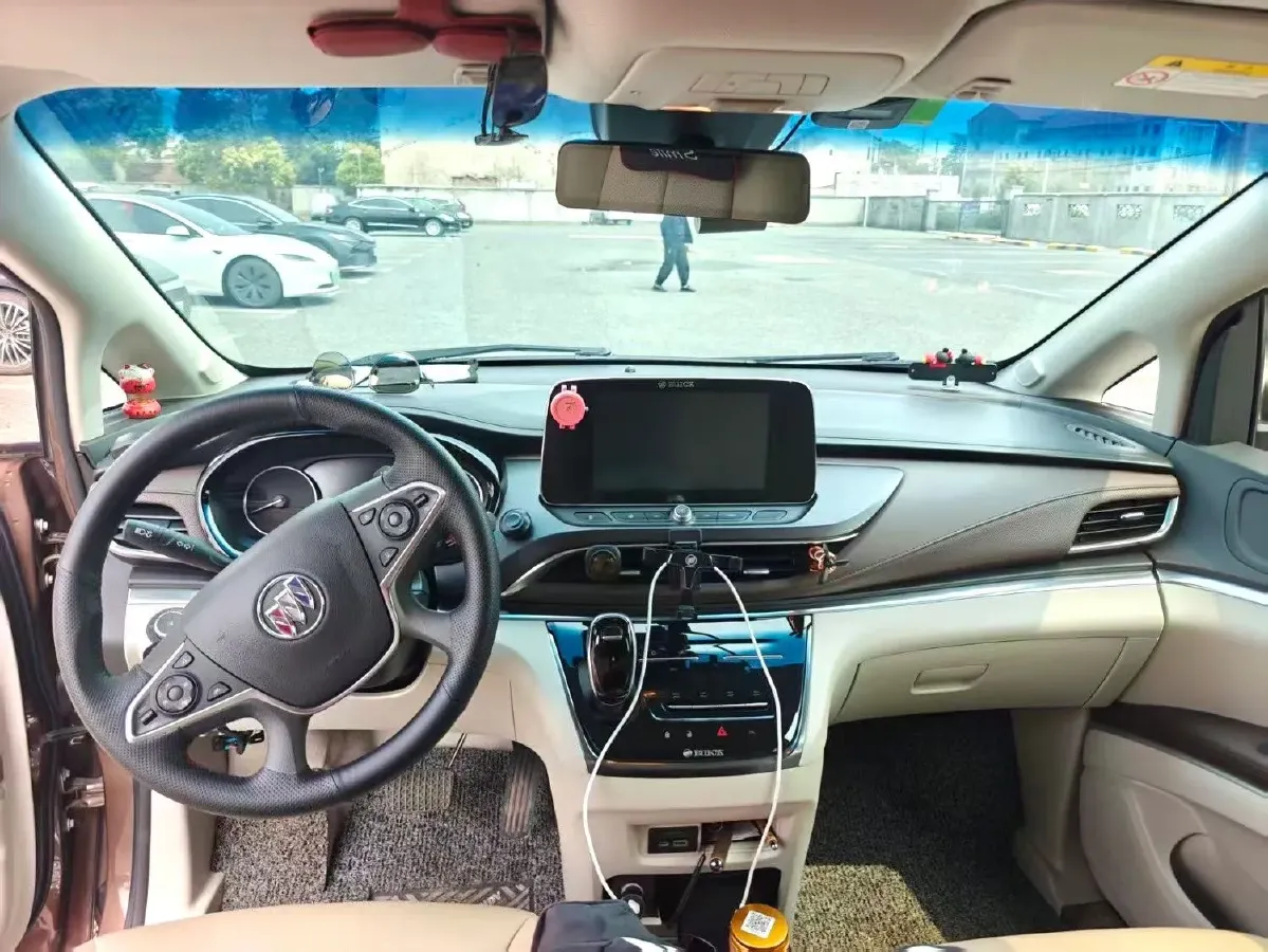 2021 Buick GL8 2.0T 237HP L4 9AT,autocango,china used car exporter,china ev exporter,chinese used car exporter,chinese used ev exporter