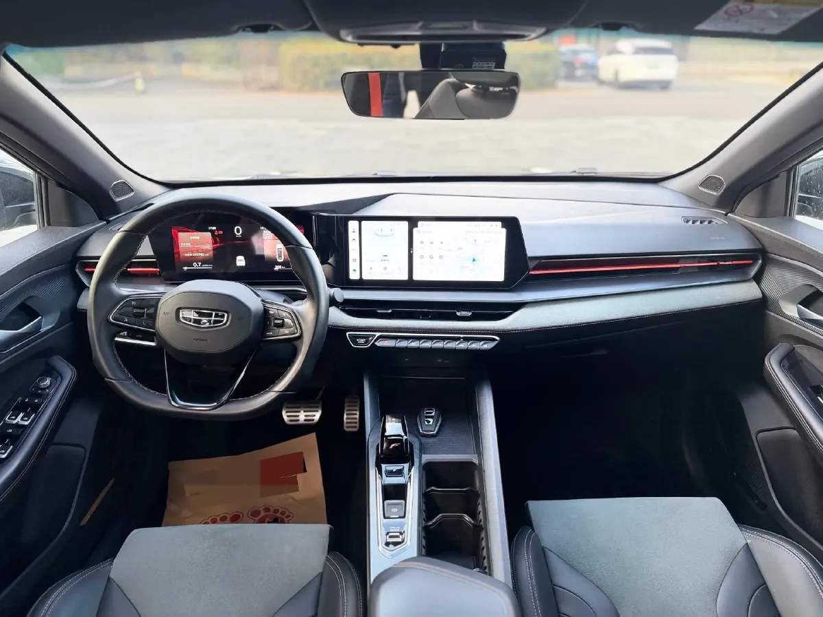 2022 Geely Binray 1.5T 181HP L4 7DCT,autocango,china used car exporter,china ev exporter,chinese used car exporter,chinese used ev exporter