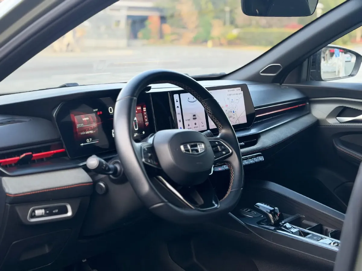 2022 Geely Binray 1.5T 181HP L4 7DCT,autocango,china used car exporter,china ev exporter,chinese used car exporter,chinese used ev exporter