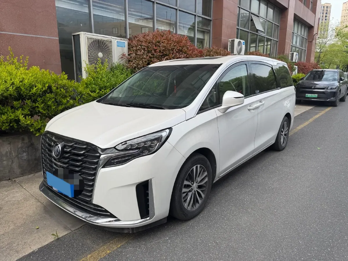 2023 Buick GL8 2.0T 237HP L4 9AT,autocango,china used car exporter,china ev exporter,chinese used car exporter,chinese used ev exporter