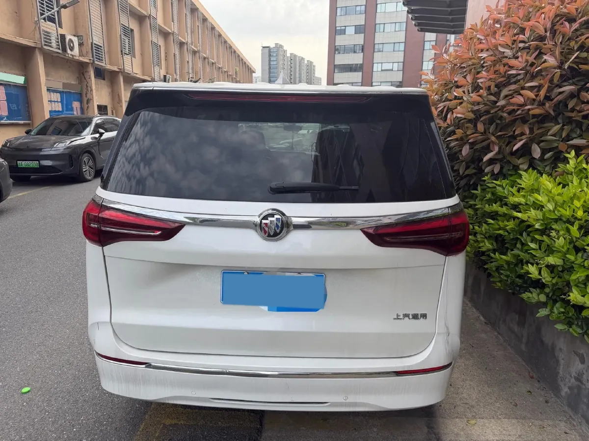 2023 Buick GL8 2.0T 237HP L4 9AT,autocango,china used car exporter,china ev exporter,chinese used car exporter,chinese used ev exporter
