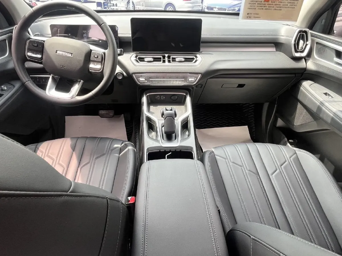 2025 Haval H5 2.0T 224HP L4 8AT,autocango,china used car exporter,china ev exporter,chinese used car exporter,chinese used ev exporter