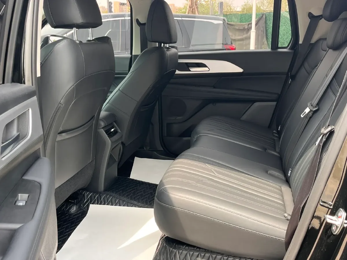 2025 Haval H5 2.0T 224HP L4 8AT,autocango,china used car exporter,china ev exporter,chinese used car exporter,chinese used ev exporter