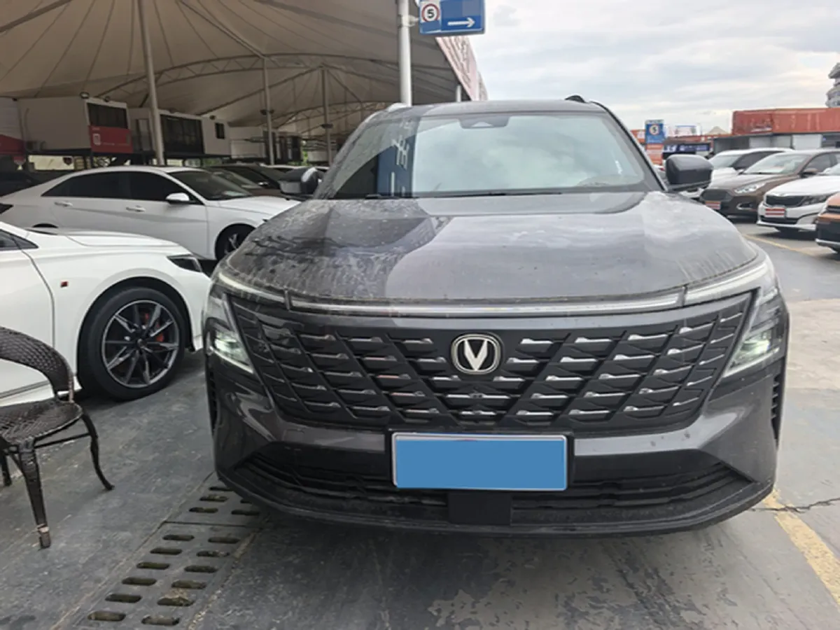 2025 ChangAn CS75 Plus 1.5T 192HP L4 8AT,autocango,china used car exporter,china ev exporter,chinese used car exporter,chinese used ev exporter