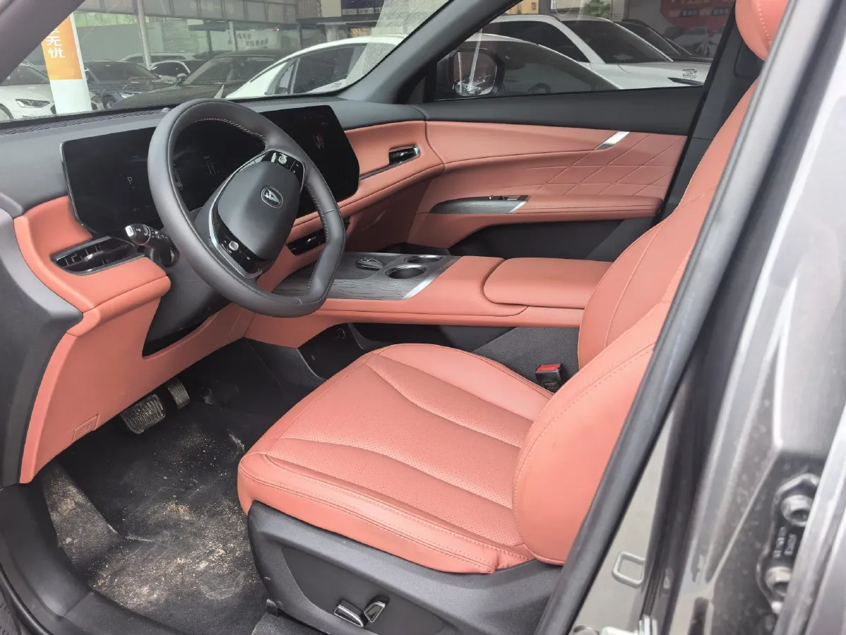 2025 ChangAn CS75 Plus 1.5T 192HP L4 8AT,autocango,china used car exporter,china ev exporter,chinese used car exporter,chinese used ev exporter