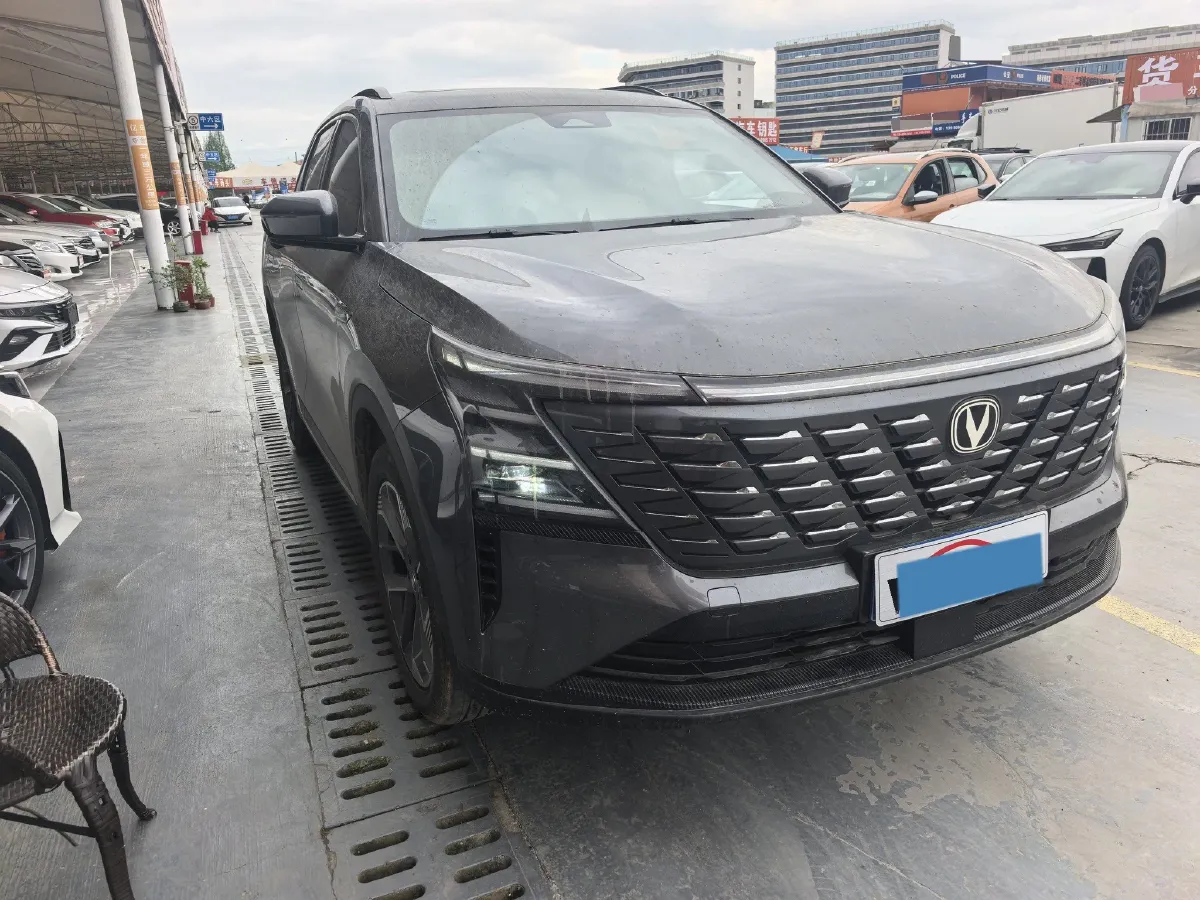 2025 ChangAn CS75 Plus 1.5T 192HP L4 8AT,autocango,china used car exporter,china ev exporter,chinese used car exporter,chinese used ev exporter