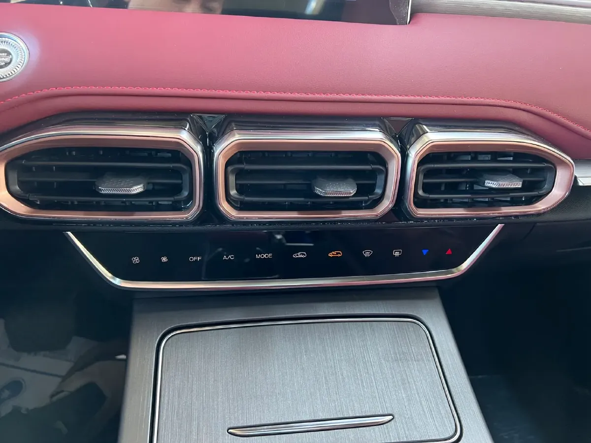 2024 Jetour X70 Plus 1.5T 156HP L4 6DCT,autocango,china used car exporter,china ev exporter,chinese used car exporter,chinese used ev exporter