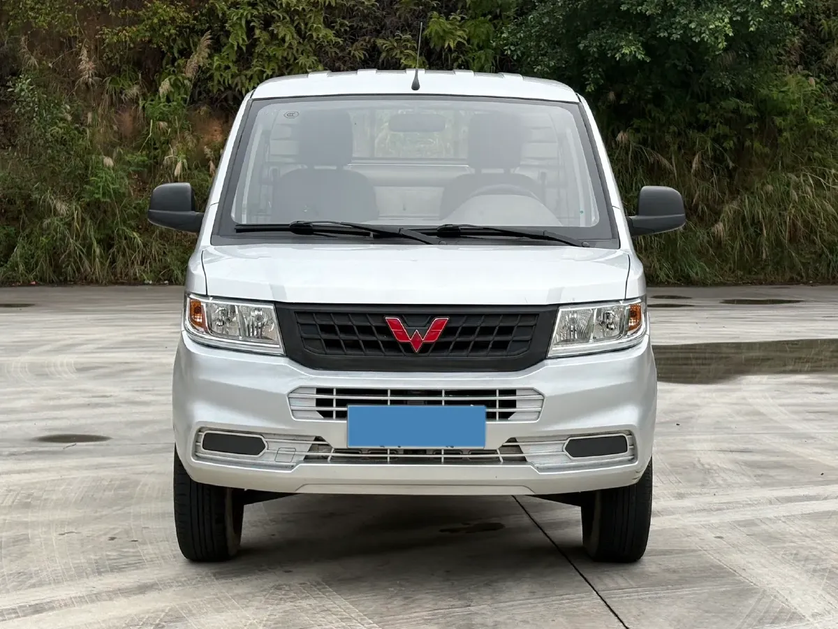 2021 NLM Motor QiTeng N30 1.25L 91HP L4 5MT,autocango,china used car exporter,china ev exporter,chinese used car exporter,chinese used ev exporter