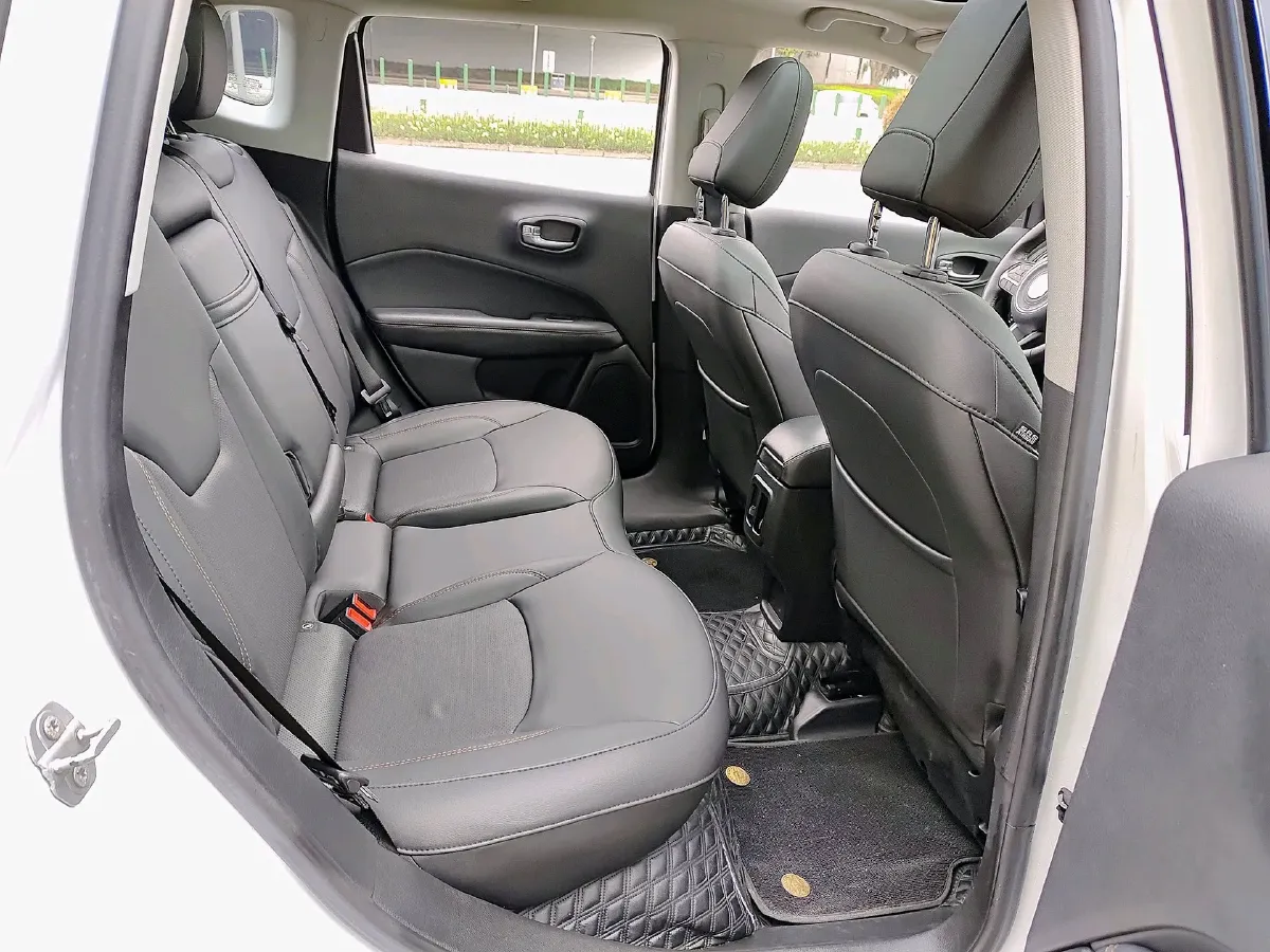 2020 Jeep Compass 1.3T 173HP L4 7DCT,autocango,china used car exporter,china ev exporter,chinese used car exporter,chinese used ev exporter