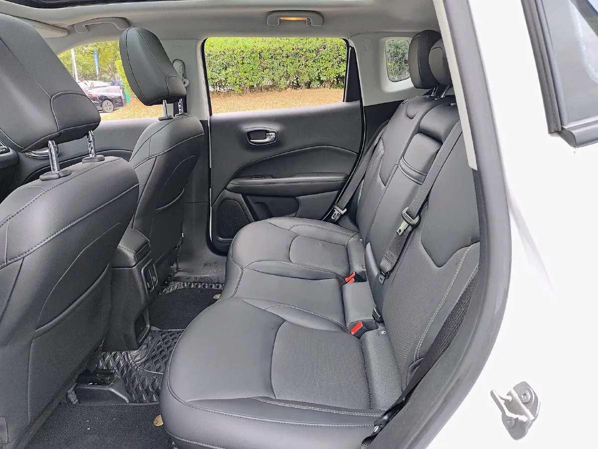 2020 Jeep Compass 1.3T 173HP L4 7DCT,autocango,china used car exporter,china ev exporter,chinese used car exporter,chinese used ev exporter