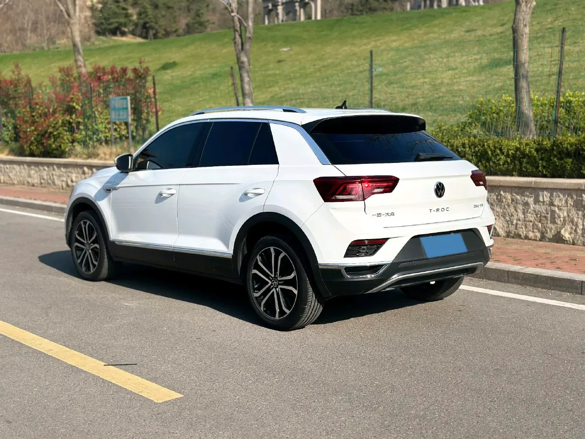 2021 Volkswagen T-Roc 1.4T 150HP L4 7DCT,autocango,china used car exporter,china ev exporter,chinese used car exporter,chinese used ev exporter