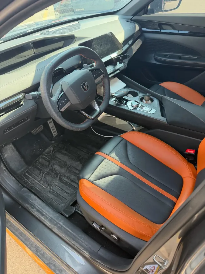 2024 ChangAn UNI-V 1.5T 188HP L4 7DCT,autocango,china used car exporter,china ev exporter,chinese used car exporter,chinese used ev exporter