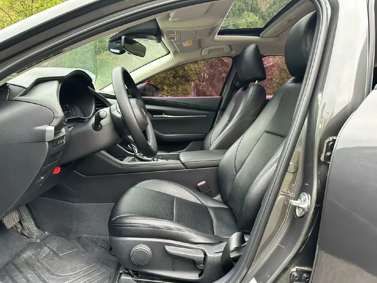 2020 Mazda 3 Axela 1.5L 117HP L4 6AT,autocango,china used car exporter,china ev exporter,chinese used car exporter,chinese used ev exporter