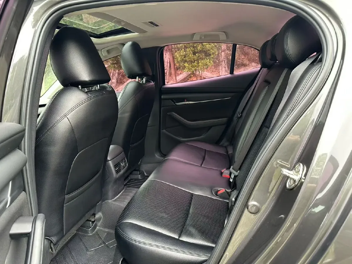 2020 Mazda 3 Axela 1.5L 117HP L4 6AT,autocango,china used car exporter,china ev exporter,chinese used car exporter,chinese used ev exporter