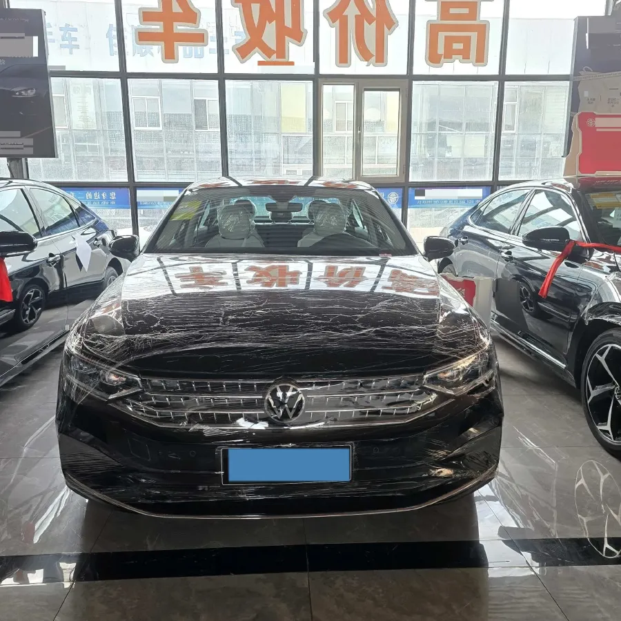 2026 Volkswagen Magotan 2.0T 220HP L4 7DCT,autocango,china used car exporter,china ev exporter,chinese used car exporter,chinese used ev exporter