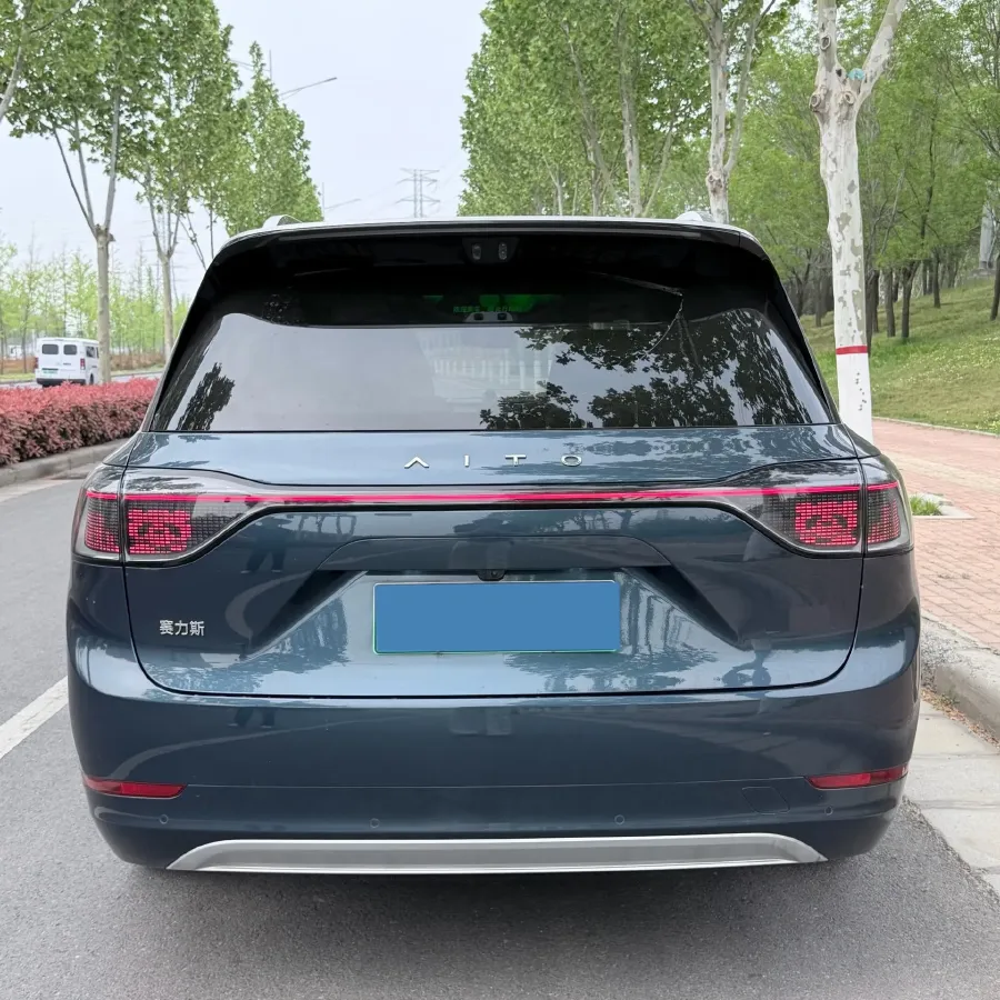 2025 AITO AITO M9 REEV 160HP REEV 52KWH,autocango,china used car exporter,china ev exporter,chinese used car exporter,chinese used ev exporter