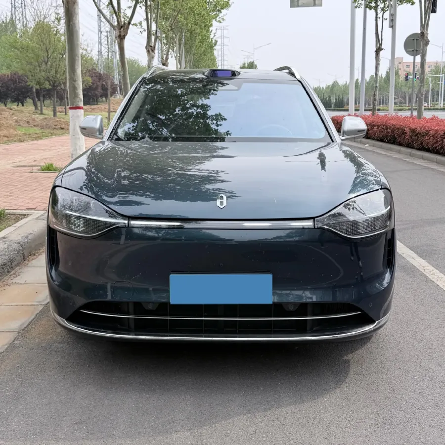 2025 AITO AITO M9 REEV 160HP REEV 52KWH,autocango,china used car exporter,china ev exporter,chinese used car exporter,chinese used ev exporter