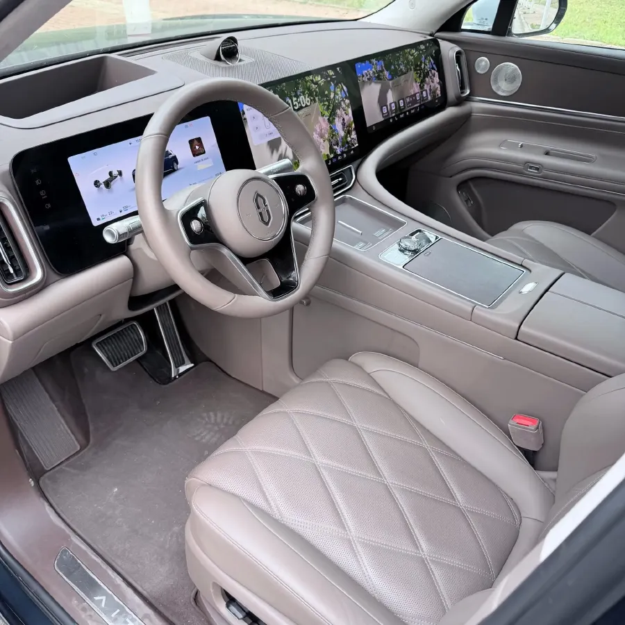 2025 AITO AITO M9 REEV 160HP REEV 52KWH,autocango,china used car exporter,china ev exporter,chinese used car exporter,chinese used ev exporter