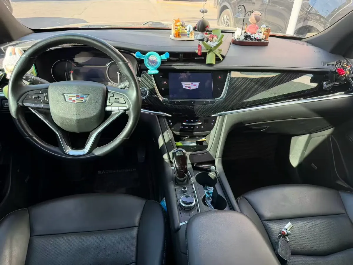2021 Cadillac XT6 2.0T 237HP L4 9AT,autocango,china used car exporter,china ev exporter,chinese used car exporter,chinese used ev exporter