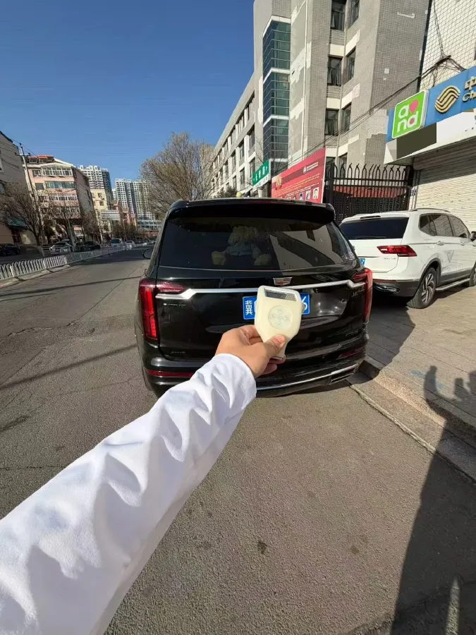 2021 Cadillac XT6 2.0T 237HP L4 9AT,autocango,china used car exporter,china ev exporter,chinese used car exporter,chinese used ev exporter