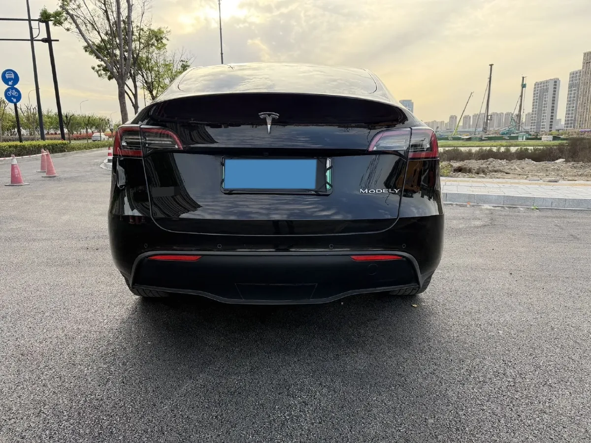 2022 Tesla Model Y BEV 60KWH,autocango,china used car exporter,china ev exporter,chinese used car exporter,chinese used ev exporter