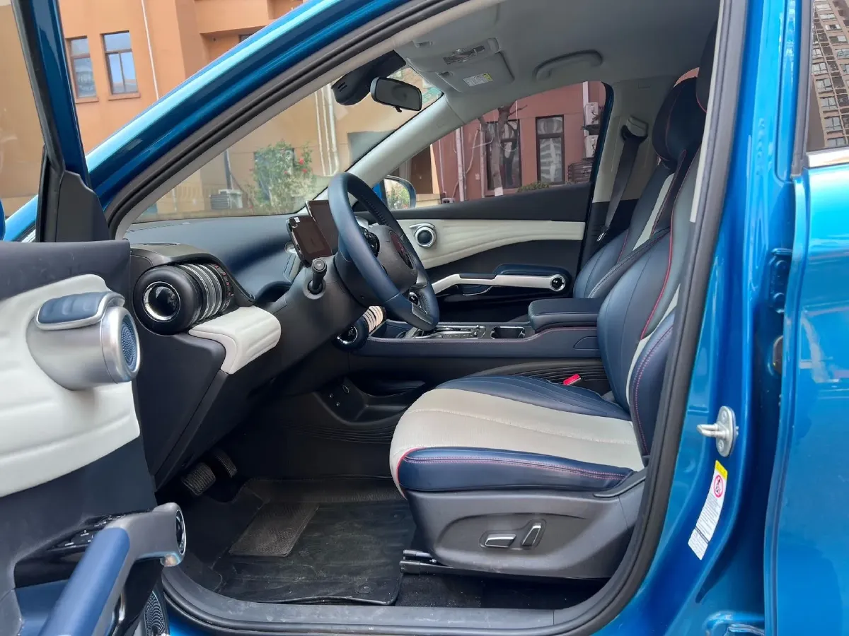 2022 Hycan Z03 BEV 64.23KWH,autocango,china used car exporter,china ev exporter,chinese used car exporter,chinese used ev exporter