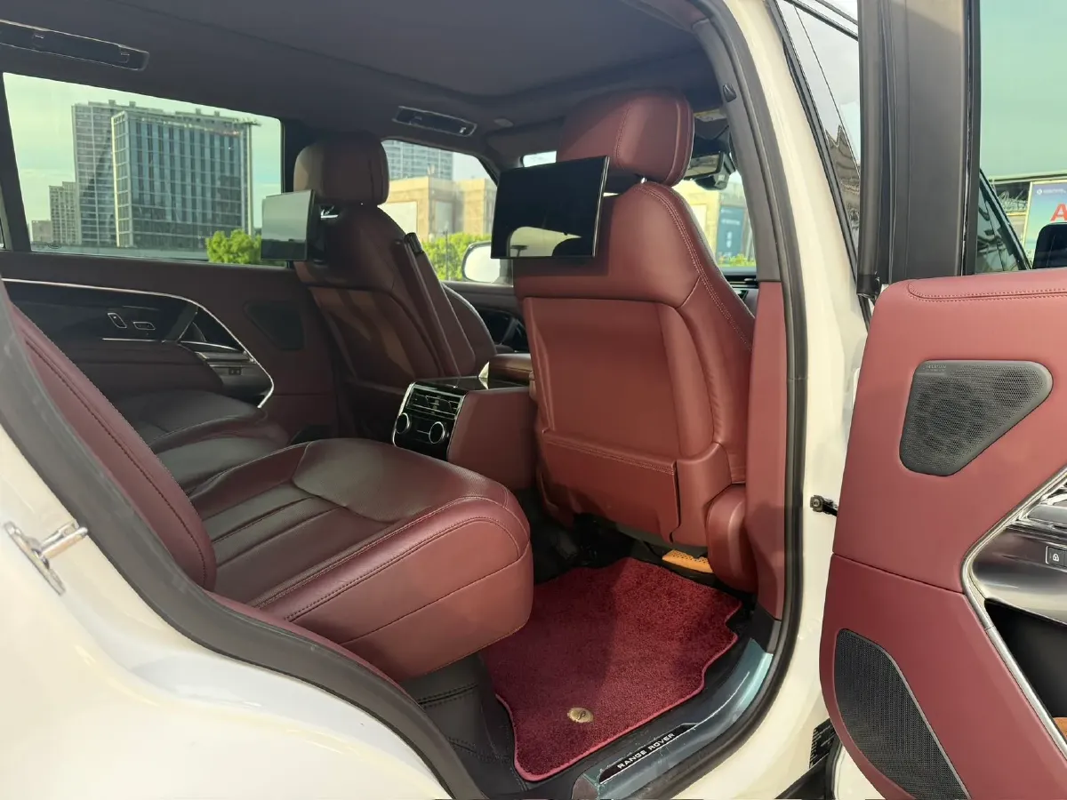 2024 Land Rover Range Rover 3.0T 400HP L6 8AT,autocango,china used car exporter,china ev exporter,chinese used car exporter,chinese used ev exporter