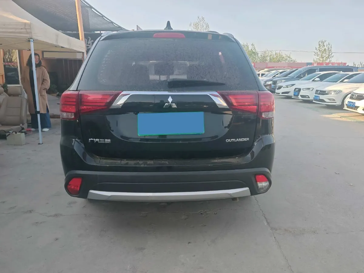 2018 Mitsubishi Outlander 2.0L 166HP L4 CVT,autocango,china used car exporter,china ev exporter,chinese used car exporter,chinese used ev exporter