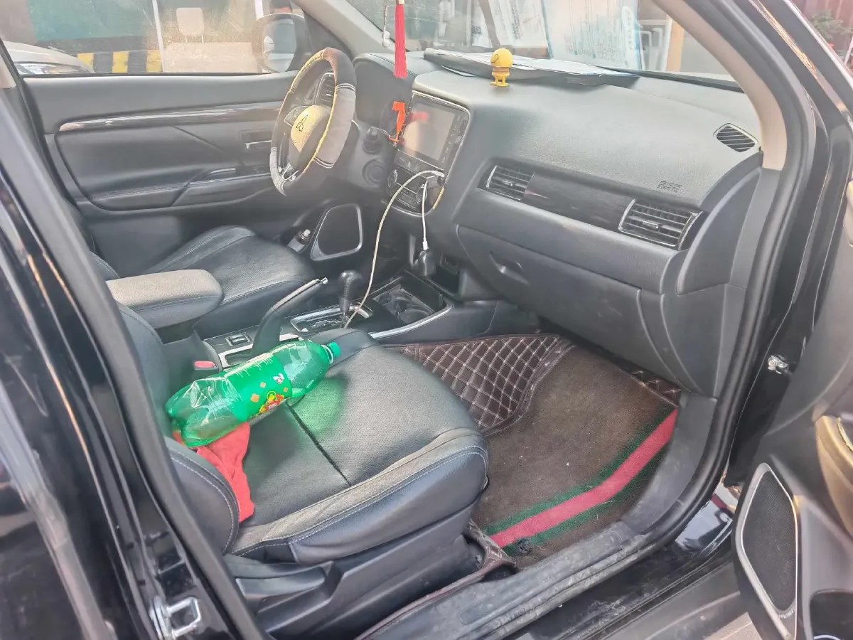 2018 Mitsubishi Outlander 2.0L 166HP L4 CVT,autocango,china used car exporter,china ev exporter,chinese used car exporter,chinese used ev exporter