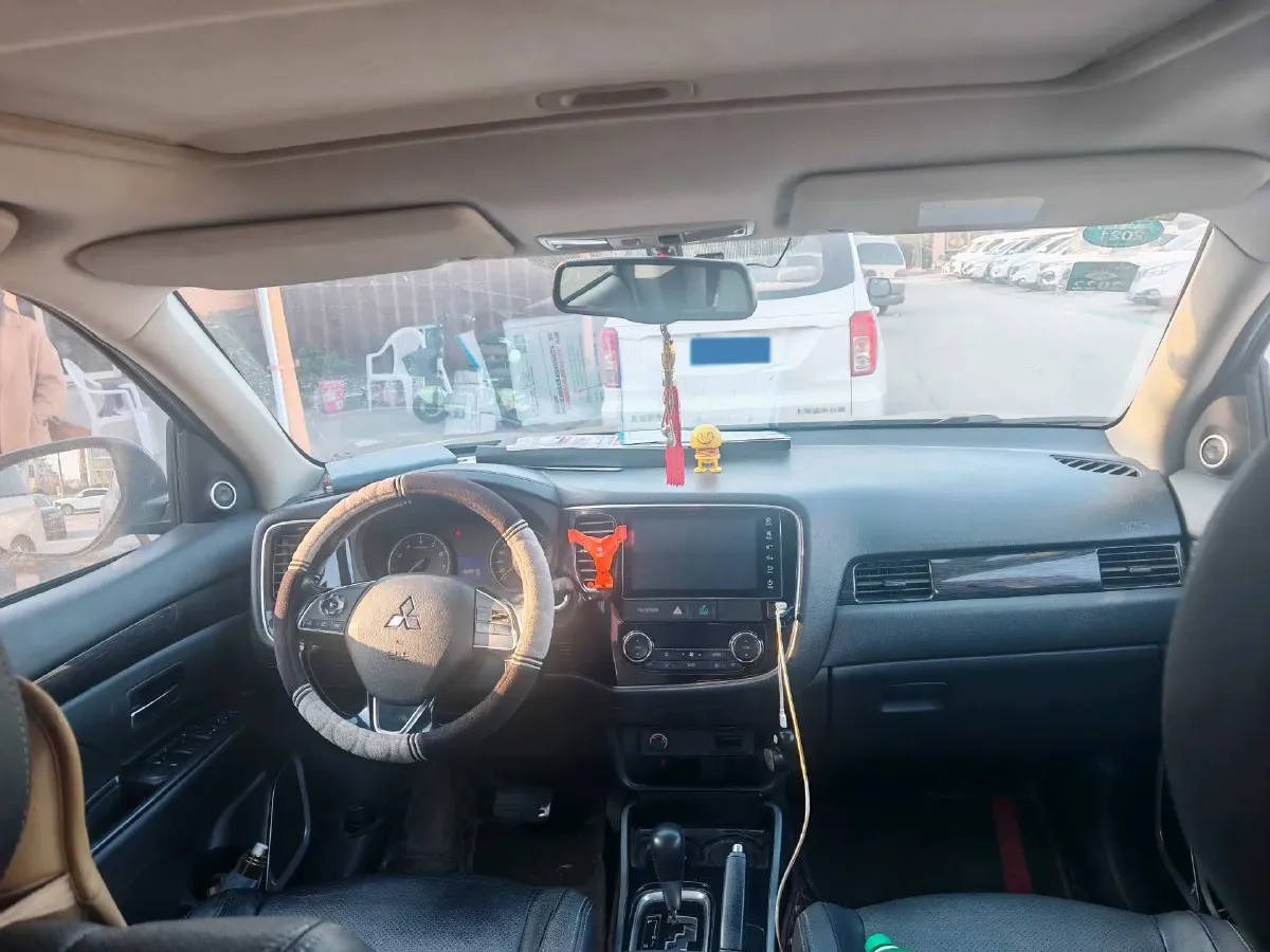2018 Mitsubishi Outlander 2.0L 166HP L4 CVT,autocango,china used car exporter,china ev exporter,chinese used car exporter,chinese used ev exporter