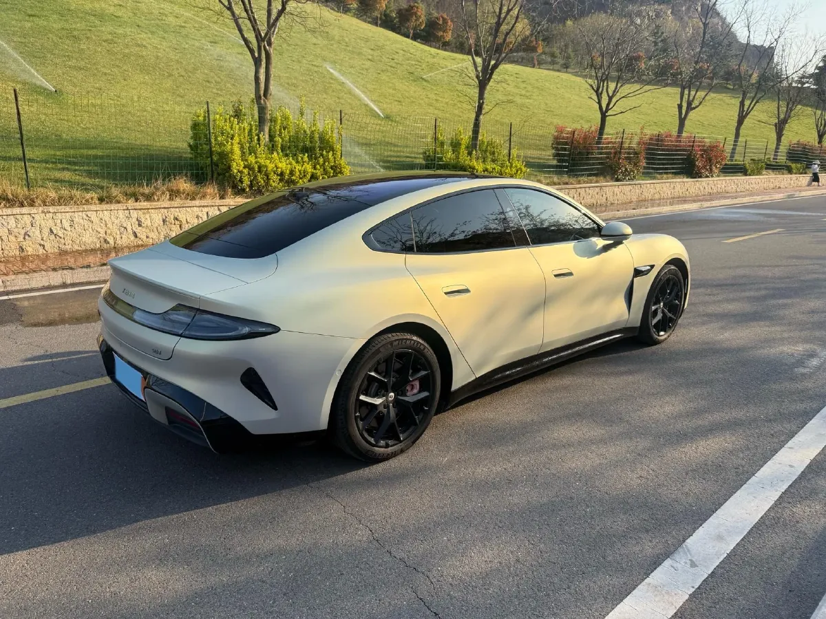 2024 MI SU7 BEV 73.6KWH,autocango,china used car exporter,china ev exporter,chinese used car exporter,chinese used ev exporter