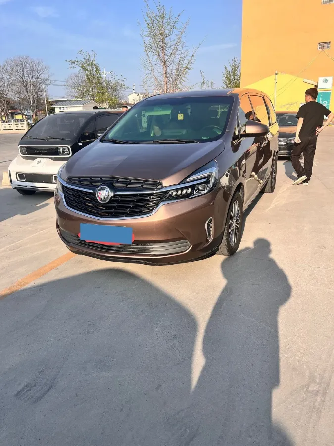 2022 Buick GL8 2.0T 237HP L4 9AT,autocango,china used car exporter,china ev exporter,chinese used car exporter,chinese used ev exporter