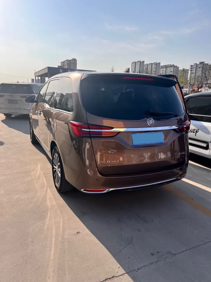 2022 Buick GL8 2.0T 237HP L4 9AT,autocango,china used car exporter,china ev exporter,chinese used car exporter,chinese used ev exporter