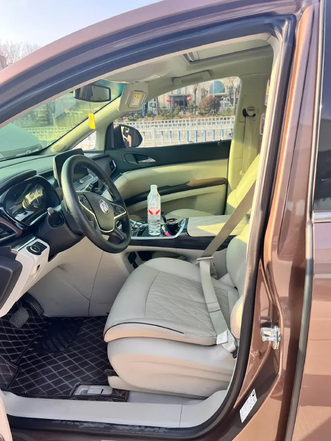 2022 Buick GL8 2.0T 237HP L4 9AT,autocango,china used car exporter,china ev exporter,chinese used car exporter,chinese used ev exporter