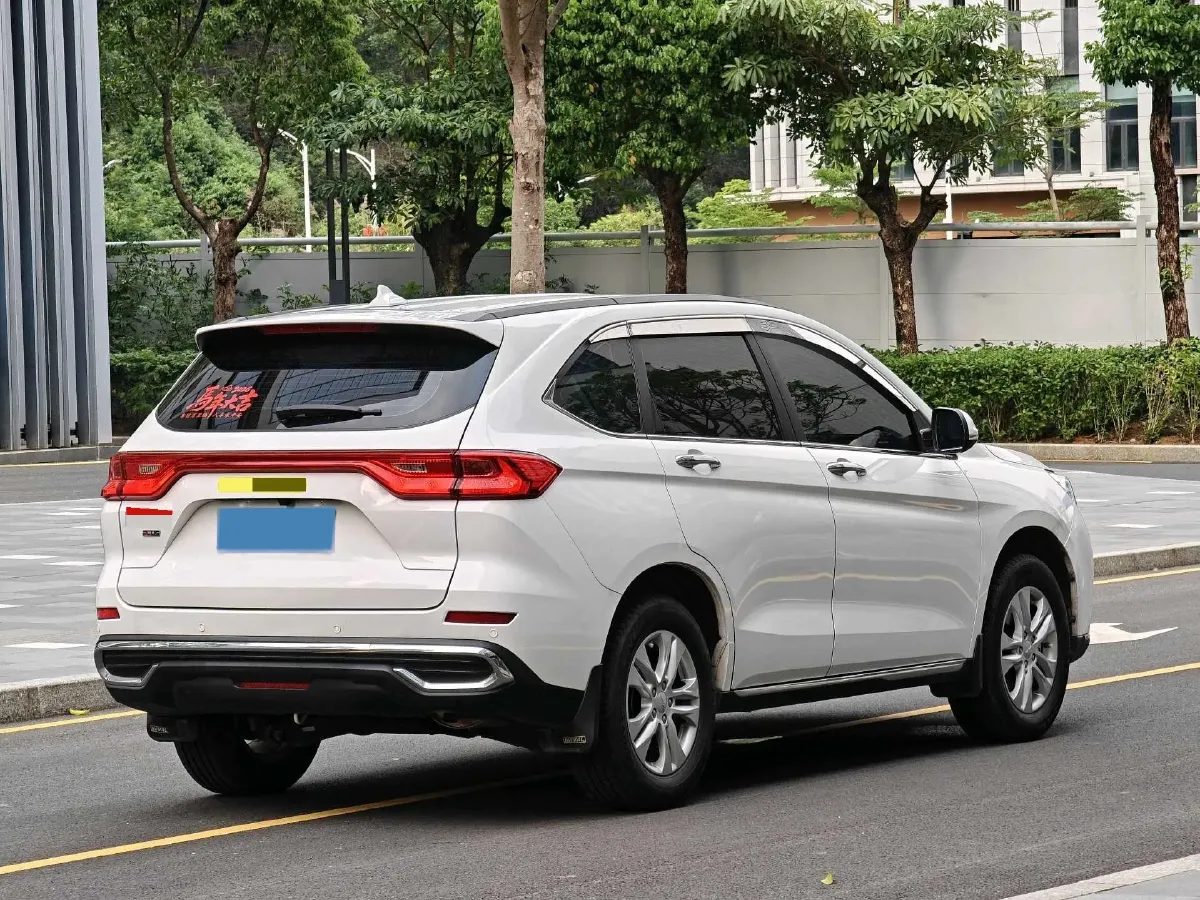 2021 Haval M6 1.5T 150HP L4 7DCT,autocango,china used car exporter,china ev exporter,chinese used car exporter,chinese used ev exporter