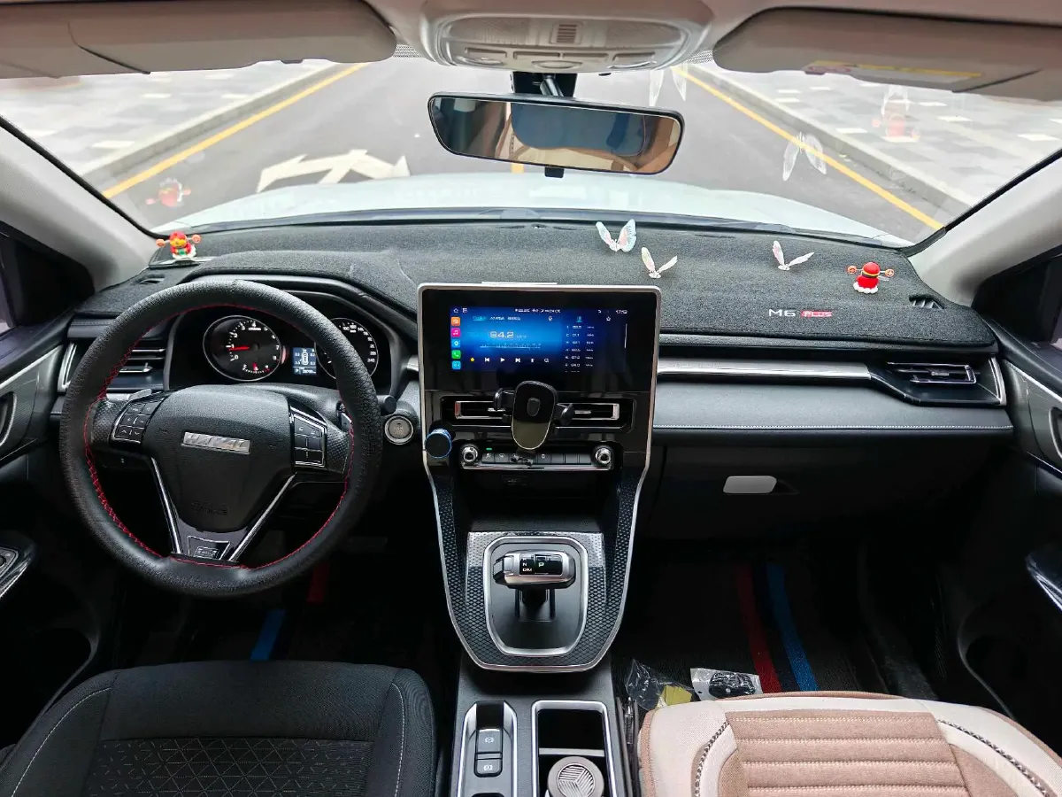 2021 Haval M6 1.5T 150HP L4 7DCT,autocango,china used car exporter,china ev exporter,chinese used car exporter,chinese used ev exporter