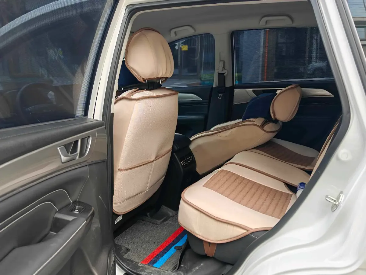 2021 Haval M6 1.5T 150HP L4 7DCT,autocango,china used car exporter,china ev exporter,chinese used car exporter,chinese used ev exporter