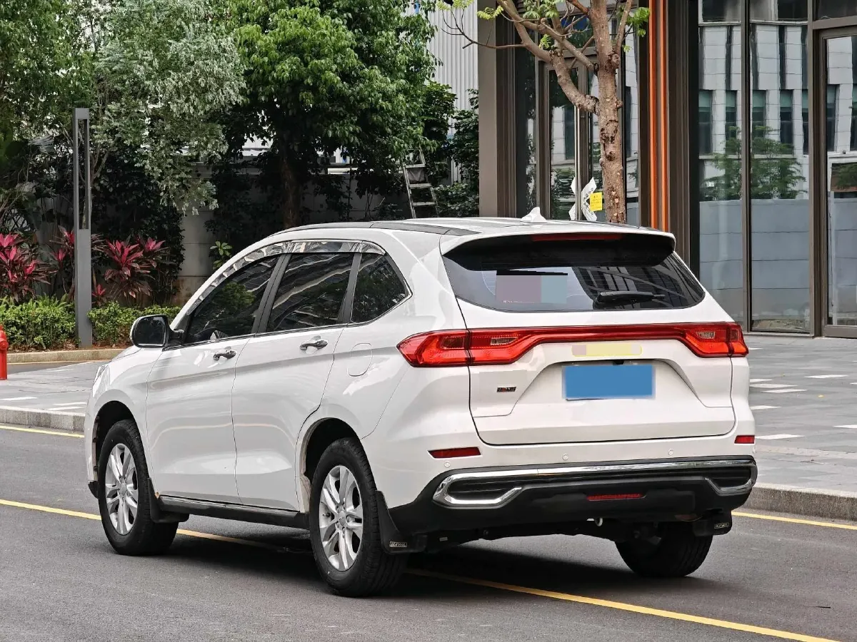 2021 Haval M6 1.5T 150HP L4 7DCT,autocango,china used car exporter,china ev exporter,chinese used car exporter,chinese used ev exporter