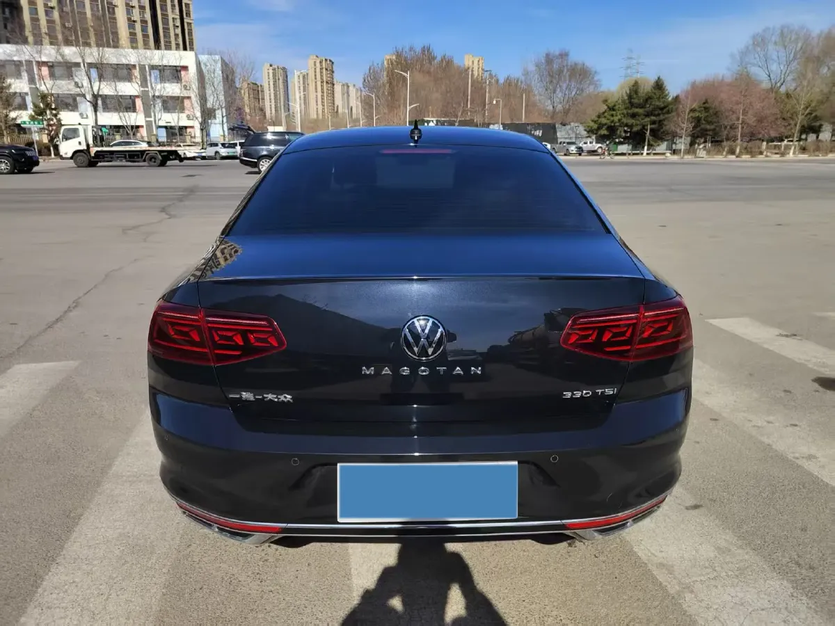 2023 Volkswagen Magotan 2.0T 186HP L4 7DCT,autocango,china used car exporter,china ev exporter,chinese used car exporter,chinese used ev exporter