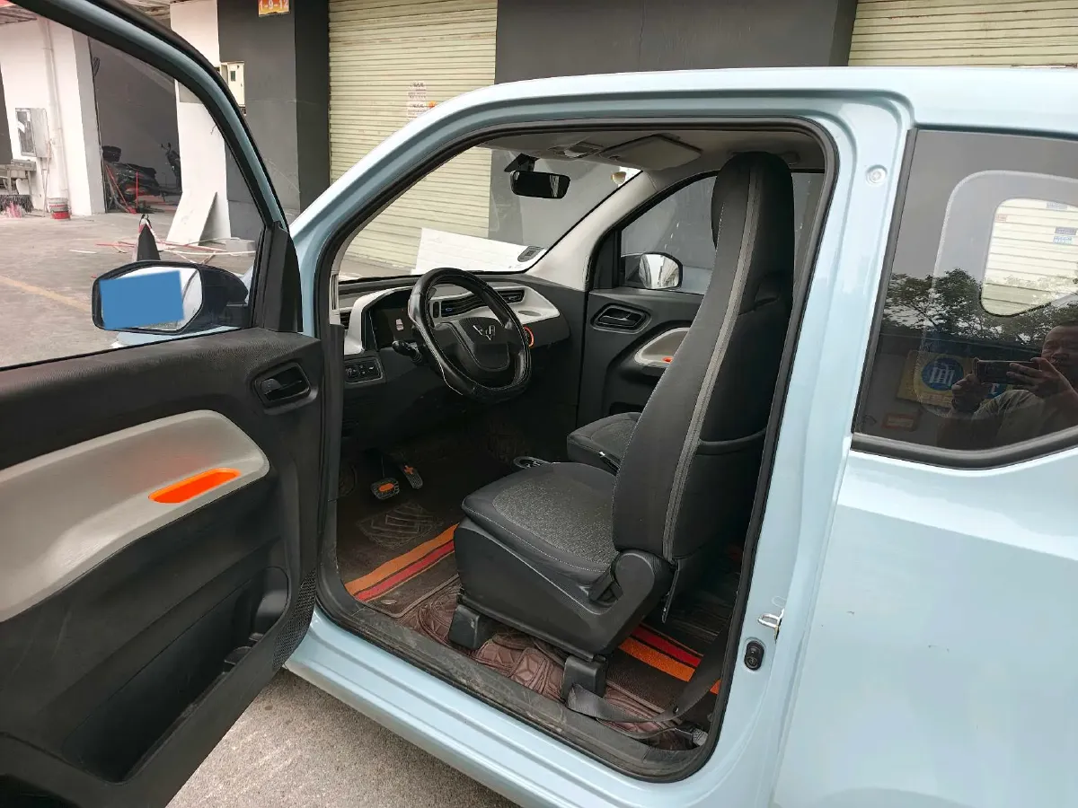 2022 WuLing HongGuang MINI EV BEV 13.9KWH,autocango,china used car exporter,china ev exporter,chinese used car exporter,chinese used ev exporter