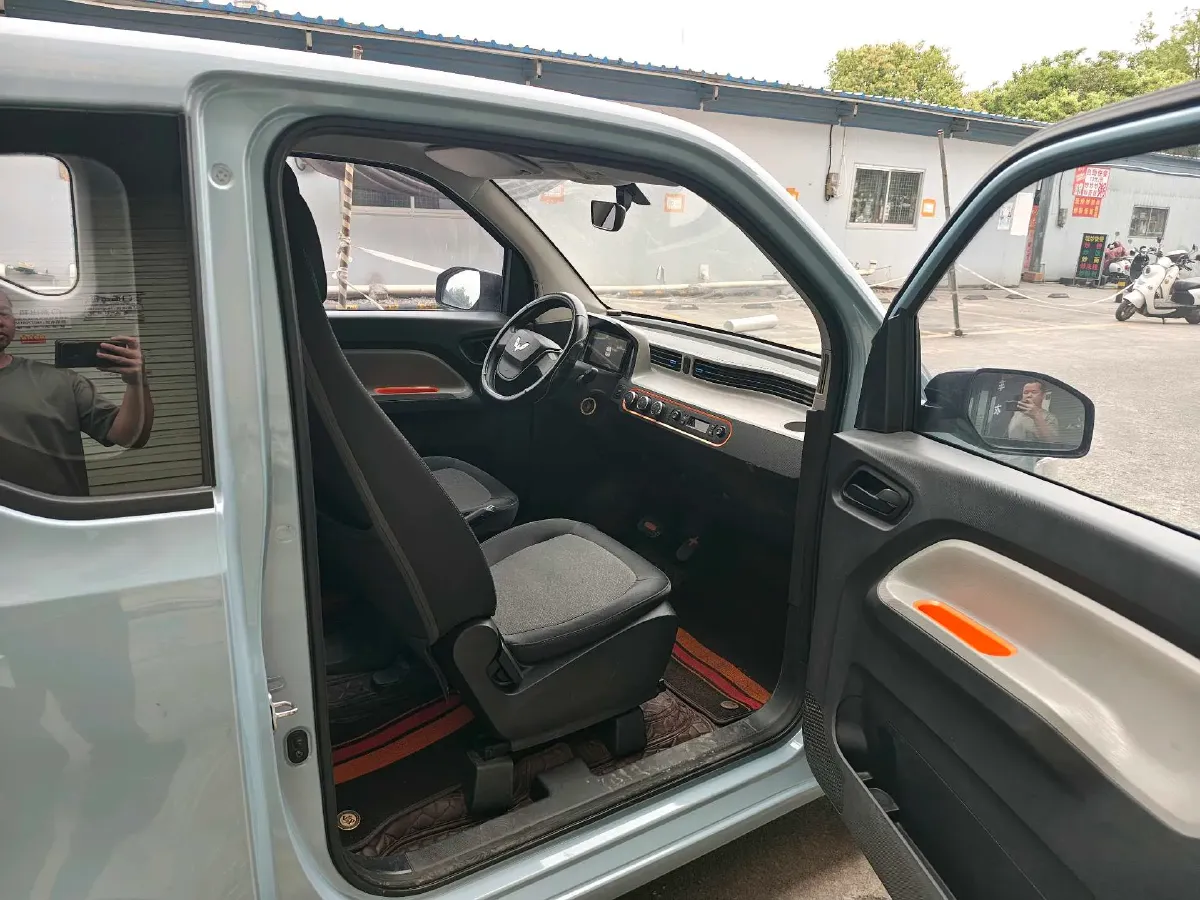 2022 WuLing HongGuang MINI EV BEV 13.9KWH,autocango,china used car exporter,china ev exporter,chinese used car exporter,chinese used ev exporter