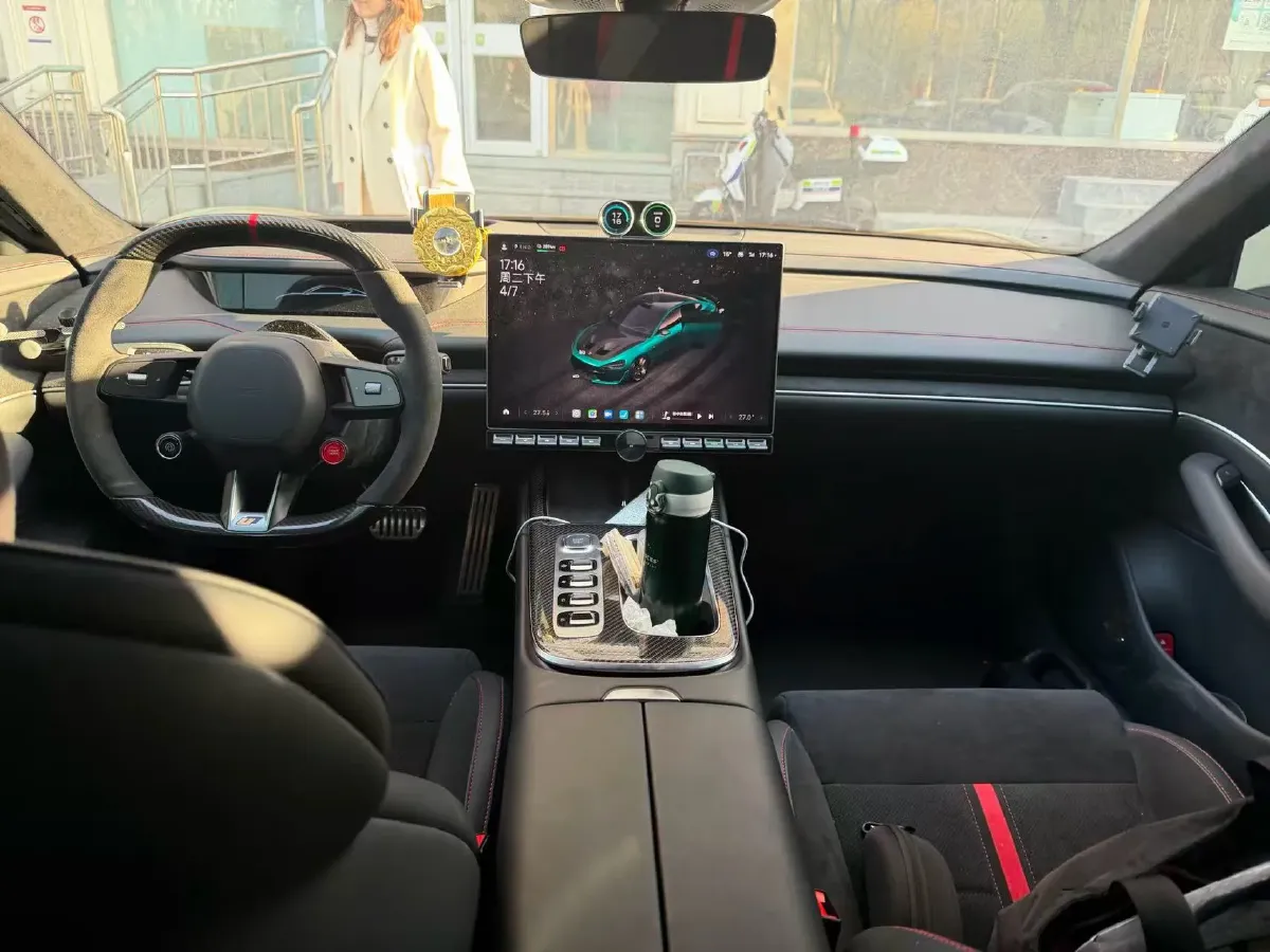 2025 MI SU7 Ultra BEV 93.7KWH,autocango,china used car exporter,china ev exporter,chinese used car exporter,chinese used ev exporter