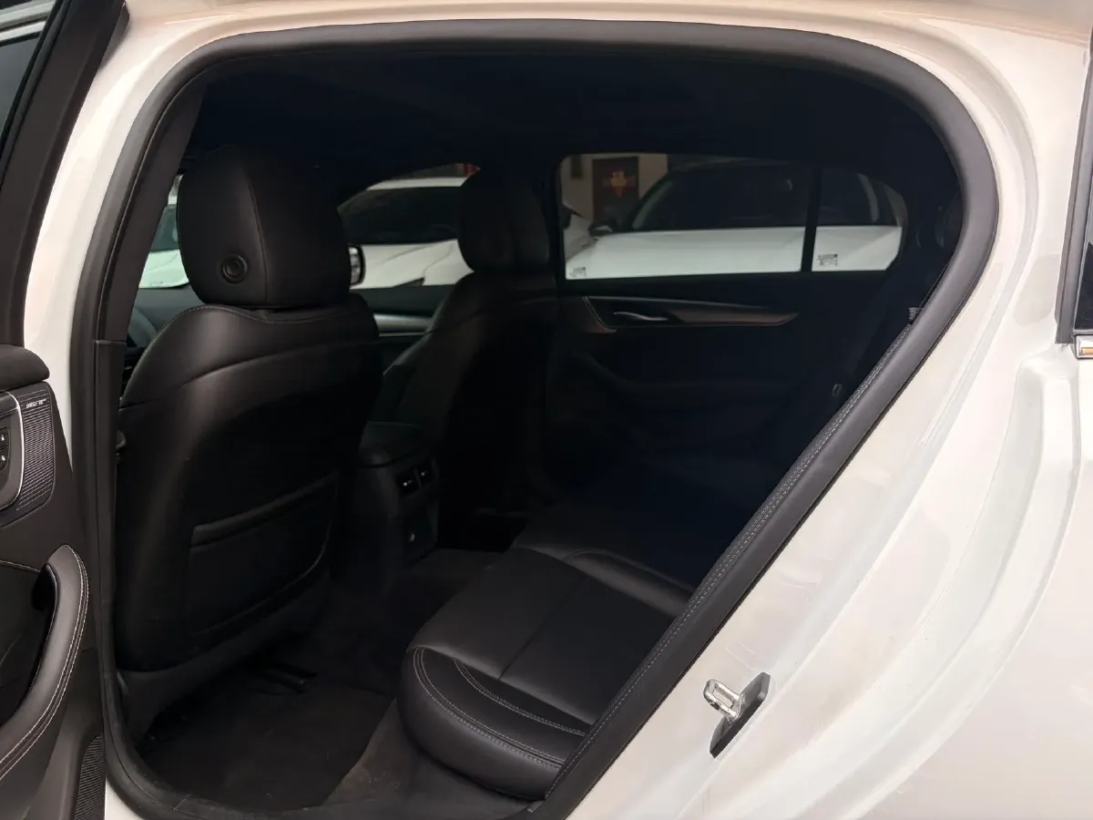 2021 Cadillac CT5 2.0T 237HP L4 10AT,autocango,china used car exporter,china ev exporter,chinese used car exporter,chinese used ev exporter