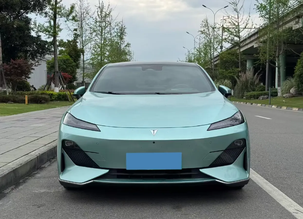 2022 DongFeng Forthing LingZhi EV BEV 68.4KWH,autocango,china used car exporter,china ev exporter,chinese used car exporter,chinese used ev exporter