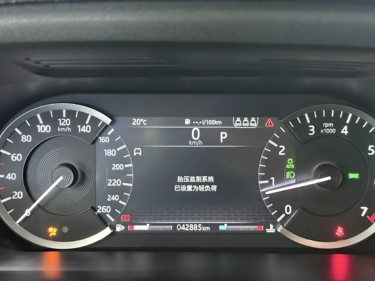 2021 Land Rover Discovery Sport 2.0T 249HP L4 9AT,autocango,china used car exporter,china ev exporter,chinese used car exporter,chinese used ev exporter