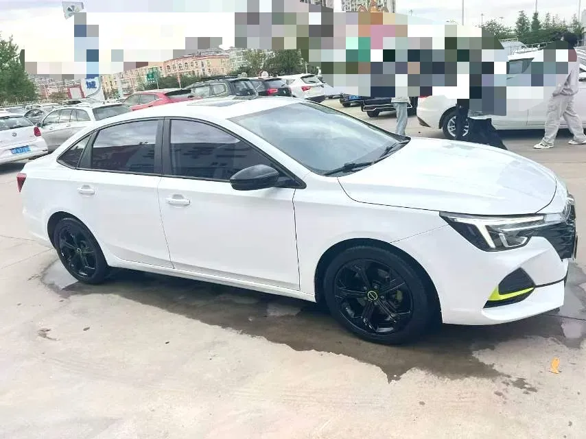 2020 Roewe i6 MAX 1.5T 173HP L4 7DCT,autocango,china used car exporter,china ev exporter,chinese used car exporter,chinese used ev exporter