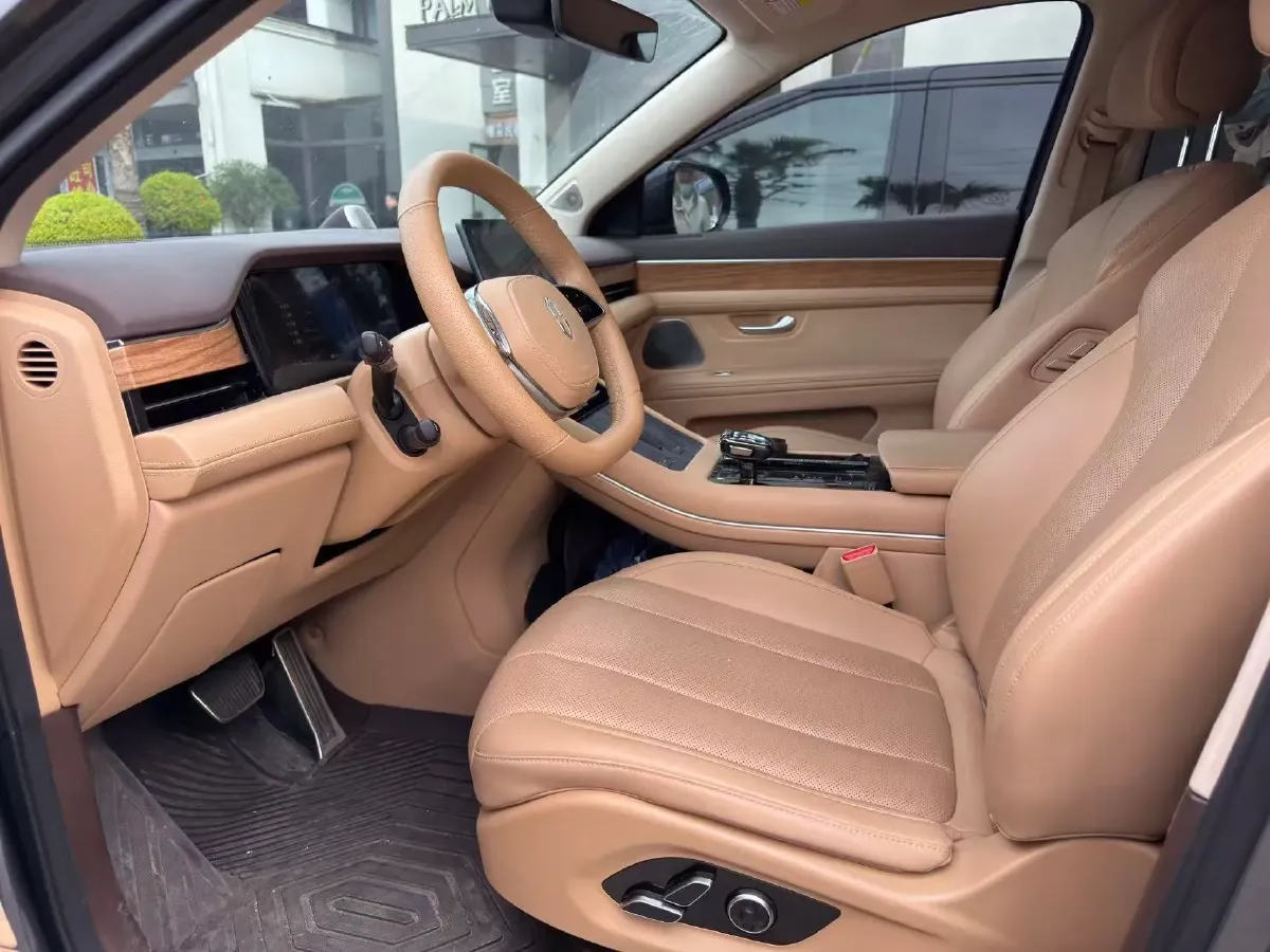 2024 AITO AITO M7 1.5T 152HP L4 REEV 40KWH,autocango,china used car exporter,china ev exporter,chinese used car exporter,chinese used ev exporter